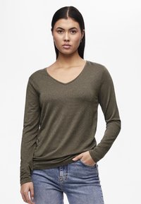 PCBILLO V NECK STRIPES - Topper langermet - grape leaf/gold