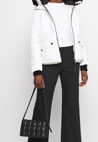 Desigual Vinterjacka - white