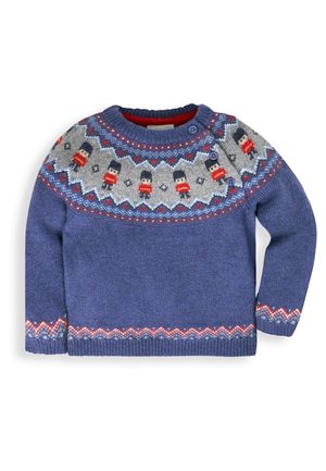 Marineblauer gestrickter Pullover mit einem festlichen grauen Mustersaum, der Nussknacker-Motive, rote Akzente und ein Zickzack-Saum-Muster aufweist.