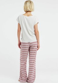 Protest PRTBOREAL - T-shirt basic - kitoffwhite