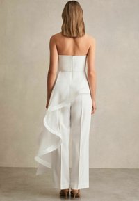 Reiss REGULAR FIT WIDE RHIANNON mleczny
