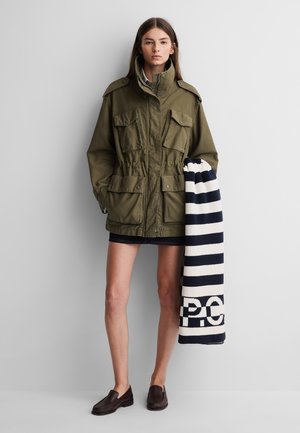 GAP, GAP X A.P.C. LOGO STRIPE BLANKET - Bufanda - white