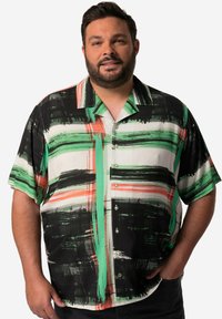 Korte mouwen button-up overhemd in zwart, met een gedurfde abstracte print van groene, oranje en witte strepen. Gladde stof, comfortabele pasvorm.