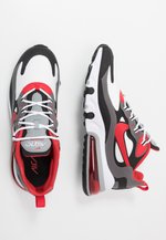 Nike Sportswear Air Max React Joggesko Black University Red White Iron Grey Particle Grey Svart Zalando No Nike Sportswear Air Max React Joggesko Black University Red White Iron Grey Particle Grey Svart Zalando No