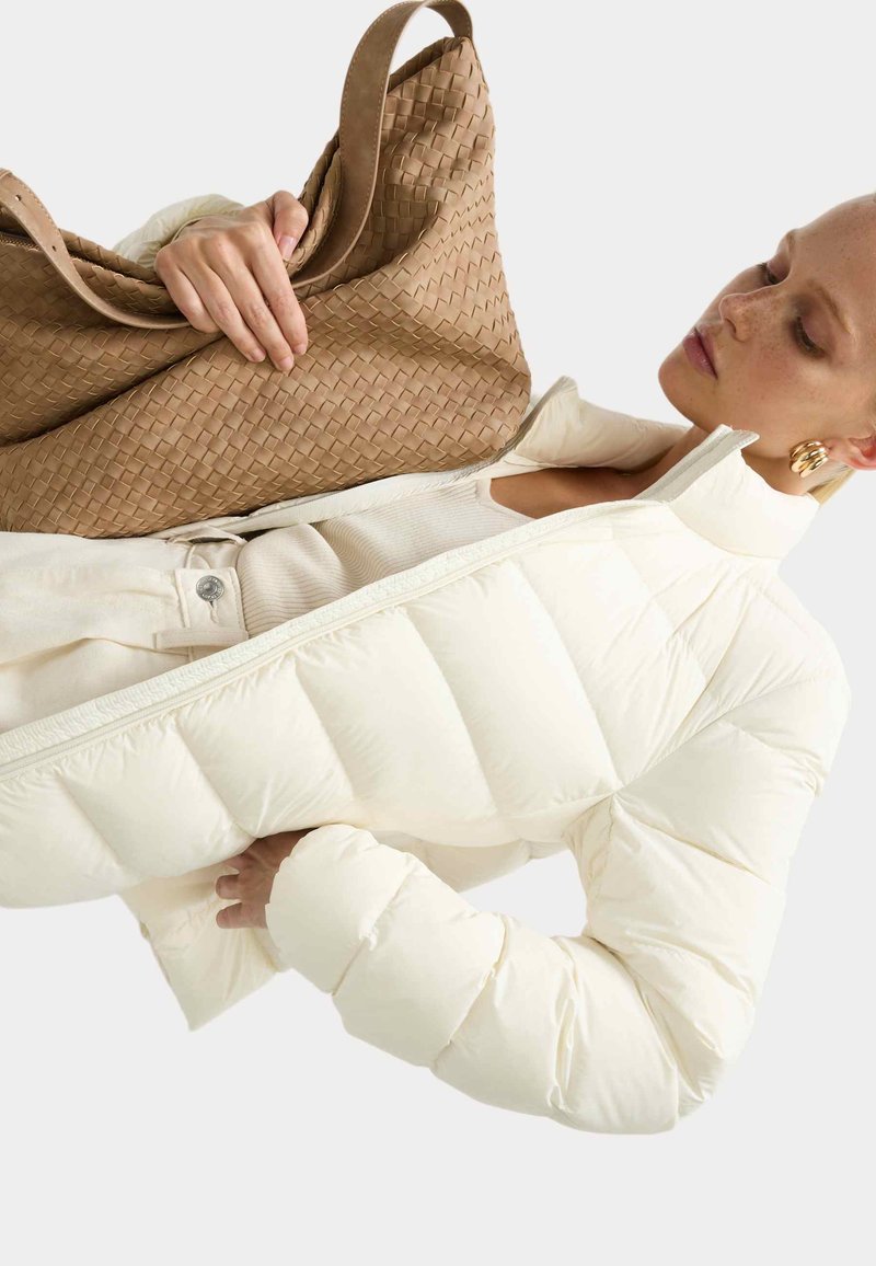 Peignoir 100 % coton gaufré longueur moyenne - Home | MANGO Belgique