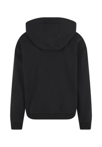 Črna jopa s kapuco, prikazana od zadaj, z dolgimi rokavi in rebrastimi manšetami ter robom, na belem ozadju.