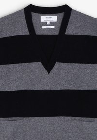 Scalpers Pulover - black stripes