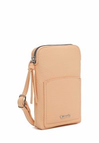 Pfirsichfarbenes Leder-Crossbody-Bag mit strukturiertem Finish, Oberreißverschluss, verstellbarem Tragegurt und Fronttasche. Mit silbernen Hardware-Akzenten.