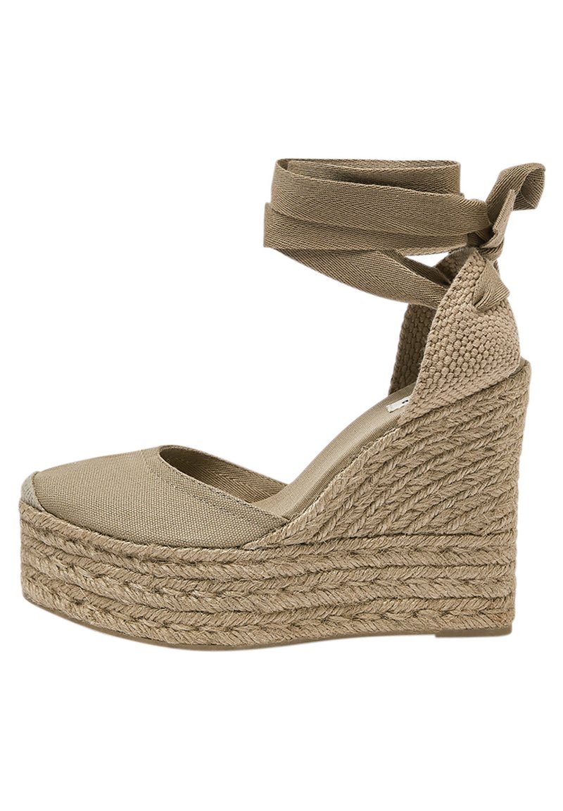 PULL&BEAR Plateaupumps taupe PULL&BEAR Plateaupumps taupe
