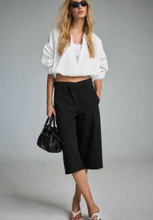 Stradivarius, MIXED FABRIC BALLOON SHIRT - Blouse - white