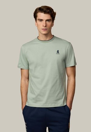 HERITAGE TEE - Camiseta básica - sage green