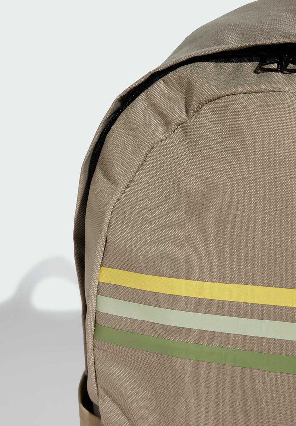CLASSIC HORIZONTAL 3-STRIPES - Rucksack4