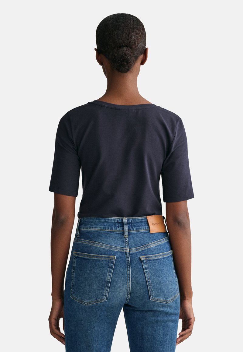 GANT SCOOP NECK - Jednoduché tričko - evening blue
