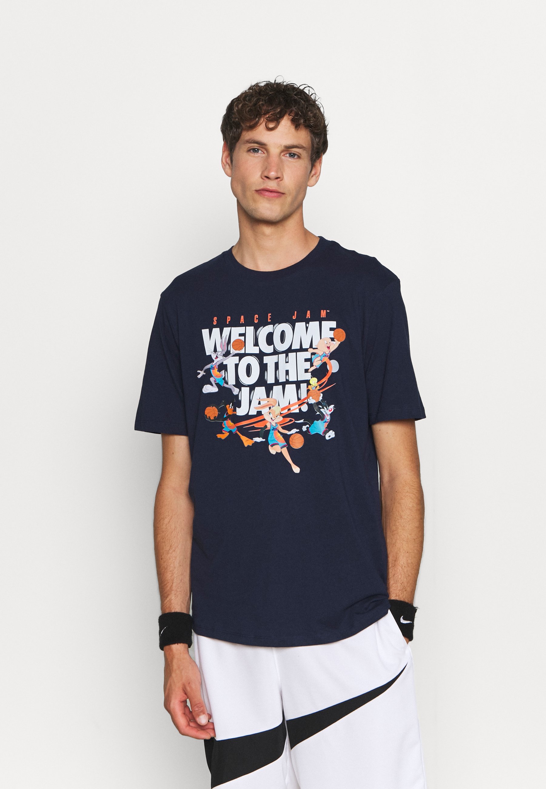 Outerstuff SPACE JAM 2 WELCOME TO THE JAM TEE - Print T-shirt - navy/dark  blue - Zalando.de