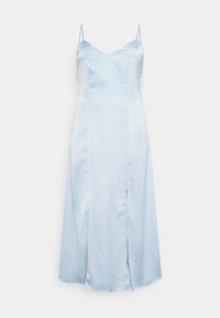 Vestido de satin azul claro, sem mangas, com alças finas, decote em forma de V e fenda lateral. A textura suave e o comprimento midi realçam o seu design minimalista.