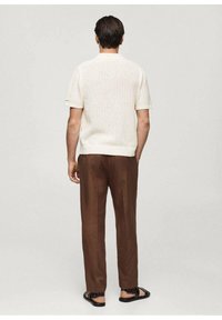 Mango Vesta na kopčanje - off-white