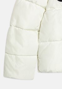 Guess JUNIOR HOODED PADDED PUFFER - Talvitakki - cream white
