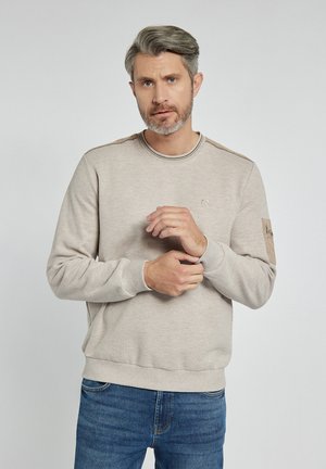 - Bluza