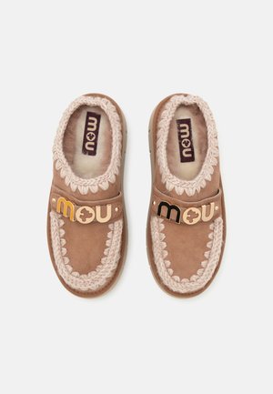Mou, BOUNCE LETTER LOGO - Sandalias planas - pink brown