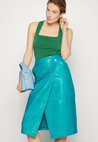 Zign Top - dark green