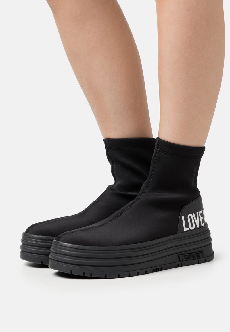 basket chaussette moschino femme