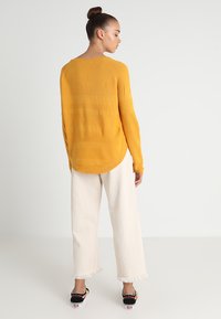 ONLY ONLCAVIAR - Camisola - golden yellow