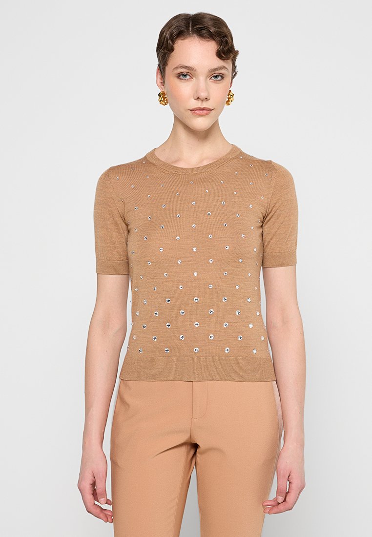 N°21 Trui lichtbruin N°21 Trui lichtbruin