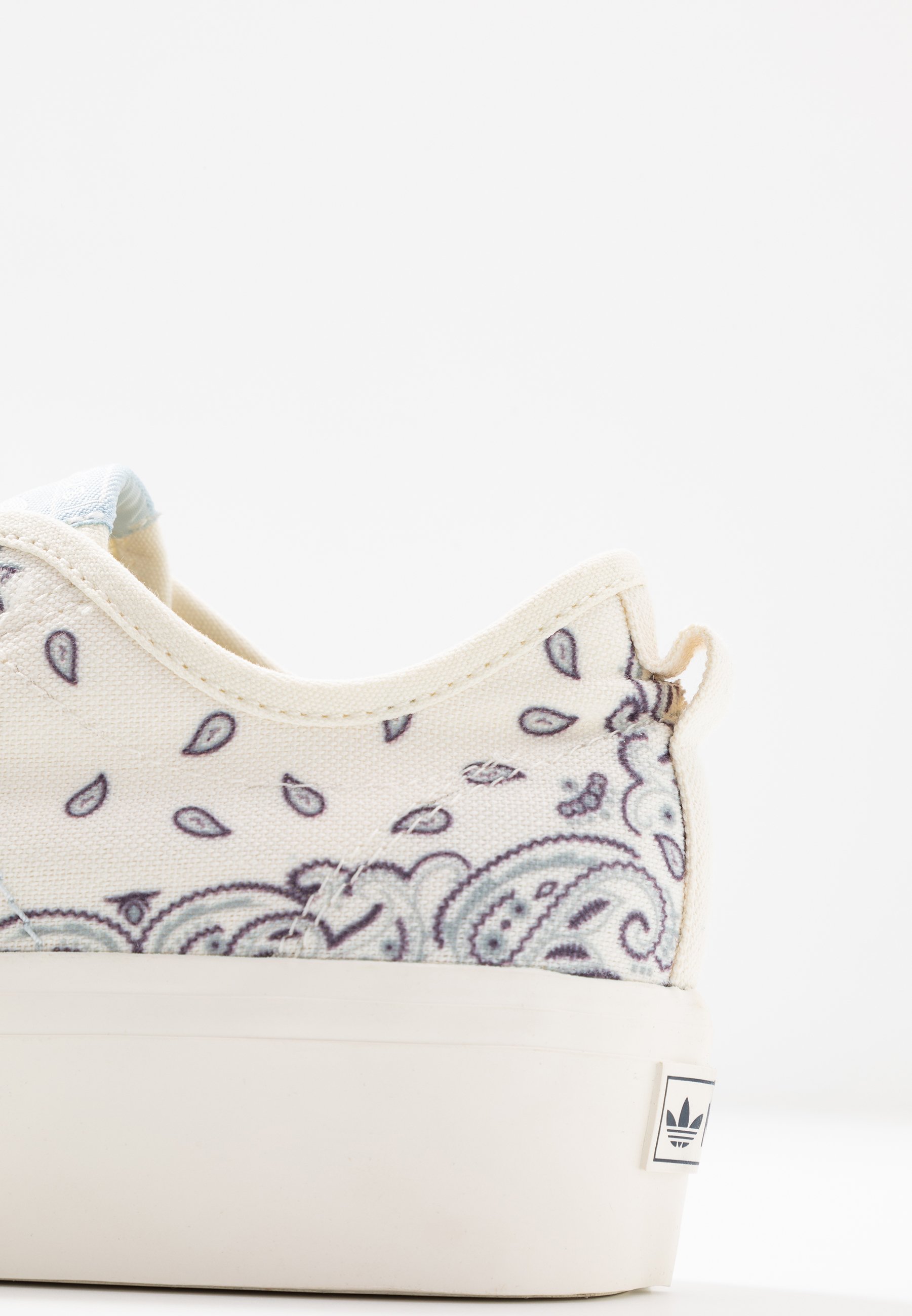 adidas Originals NIZZA RF PLATFORM Sneaker low offwhite adidas Originals NIZZA RF PLATFORM Sneaker low offwhite