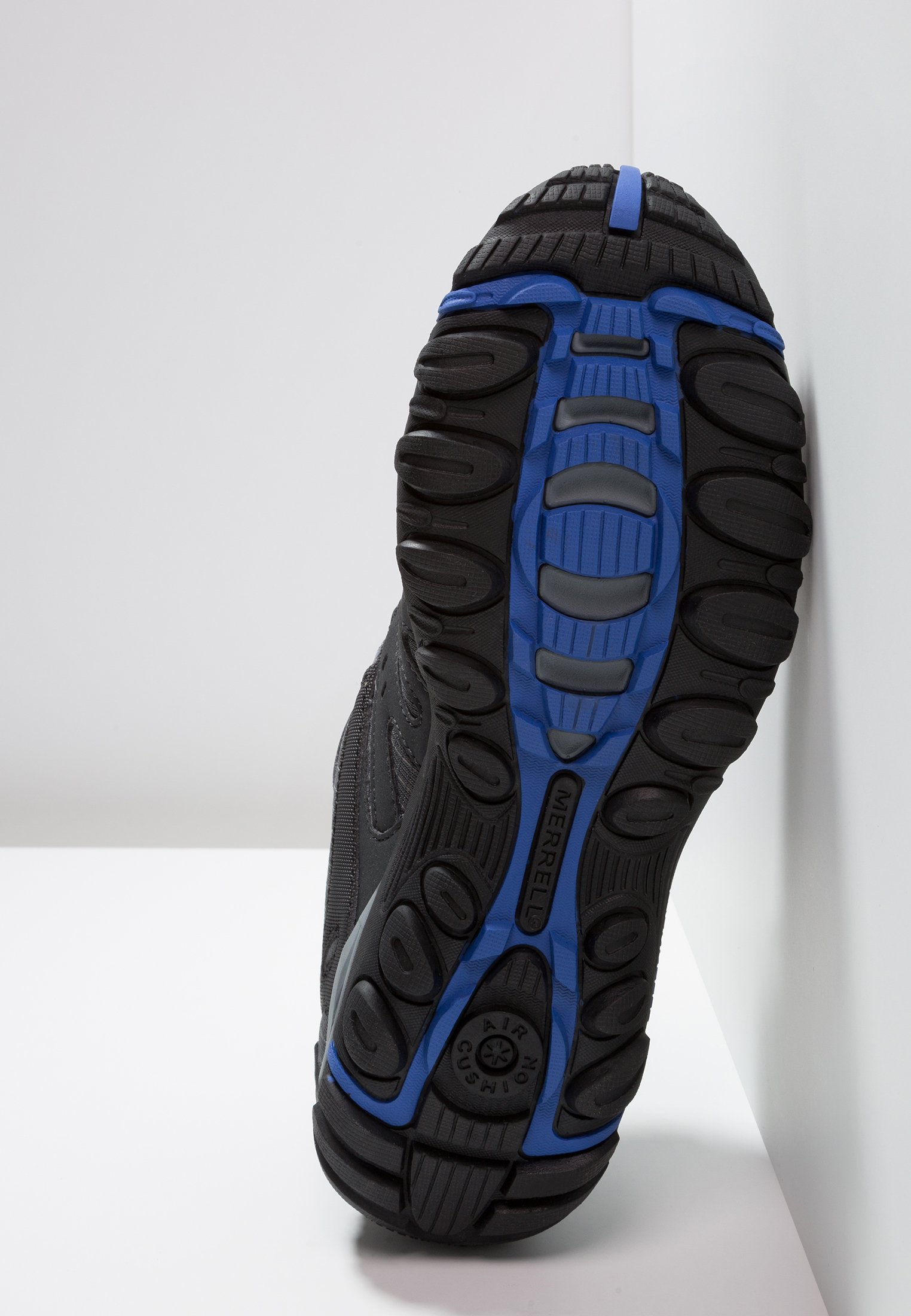 merrell accentor walking boots