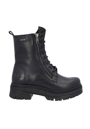 Bota de combate de cuero negro con cremallera lateral, cordones delanteros, lengüeta en el talón y suela gruesa y resistente.