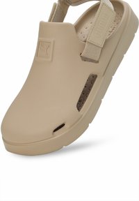 Puma SHIBUI  - Sandále na chodenie - toasted almond toasted almond