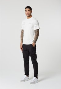 CLOSURE London TEE - Tričko s potlačou - off white