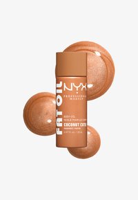 NYX Professional Makeup kropsolieflaske mærket "Fit Oil Coconut Cutie" med tre skinnende bronze olie dråber bag den.