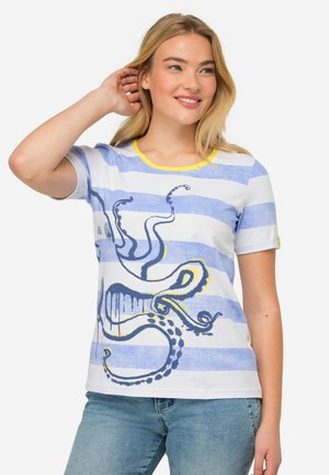 Gestreift Baumwoll-T-Shirt in Weiß und Hellblau mit einem gelben Kragen. Verfügt über ein Aquarell-Design eines Oktopus, kurze Ärmel und eine lockere Passform.
