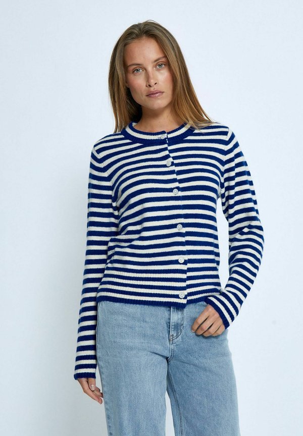 FABIENNE SHORT - Strickjacke