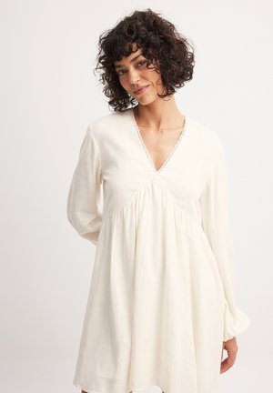 Robe de jour - cream