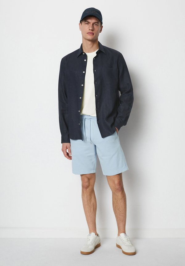 KENT COLLAR, LONG SLEEVES, ONE RECTANGULAR CHEST POCKET, STYLE - Shirt2