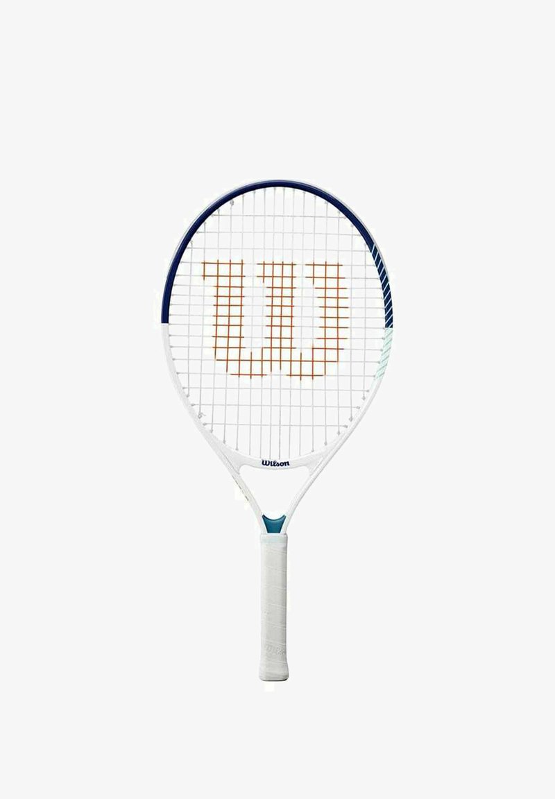 Weißer Tennisschläger mit blauen Akzenten, ausgestattet mit einem orangefarbenen "W"-Logo und einem strukturierten Griff. Offenes Saitenmuster und ovale Kopfform.