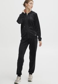 Oxmo MITTA SET - Melegítő - black