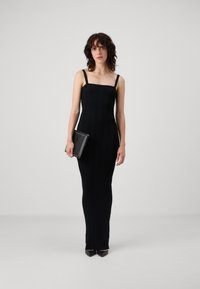 Good American PLISSE TUBE DRESS - Maxi dress - black