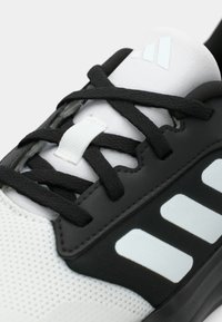 adidas Performance TENSAUR RUN 3.0 UNISEX - Chaussures de running sur route - core black/footwear white
