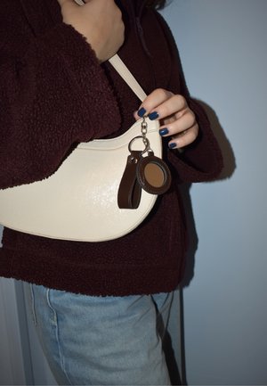 MIRROR - Võtmehoidjad - espresso