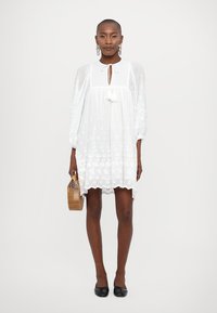 MILLE DAISY DRESS - Kjole - white