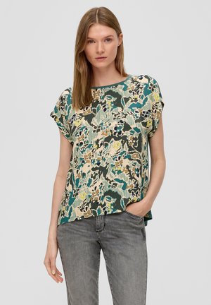 - T-shirt z nadrukiem