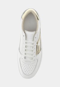Guess SILINA LOGO-SCHRIFTZUG - Sneakers basse - mehrfarbig, weiß