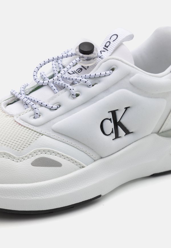 TYLER UNISEX - Trainers3