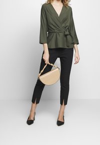 InWear Tygbyxor - black