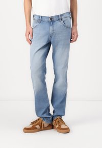 Wrangler - GREENSBORO - Straight leg jeans - cowboy haze Thumbnail Image 1