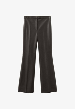 Schwarze Lederhose mit weit ausgestelltem Bein, einem flachen Bund vorne und einer glatten, glänzenden Oberfläche. Keine sichtbaren Beschläge oder Muster.