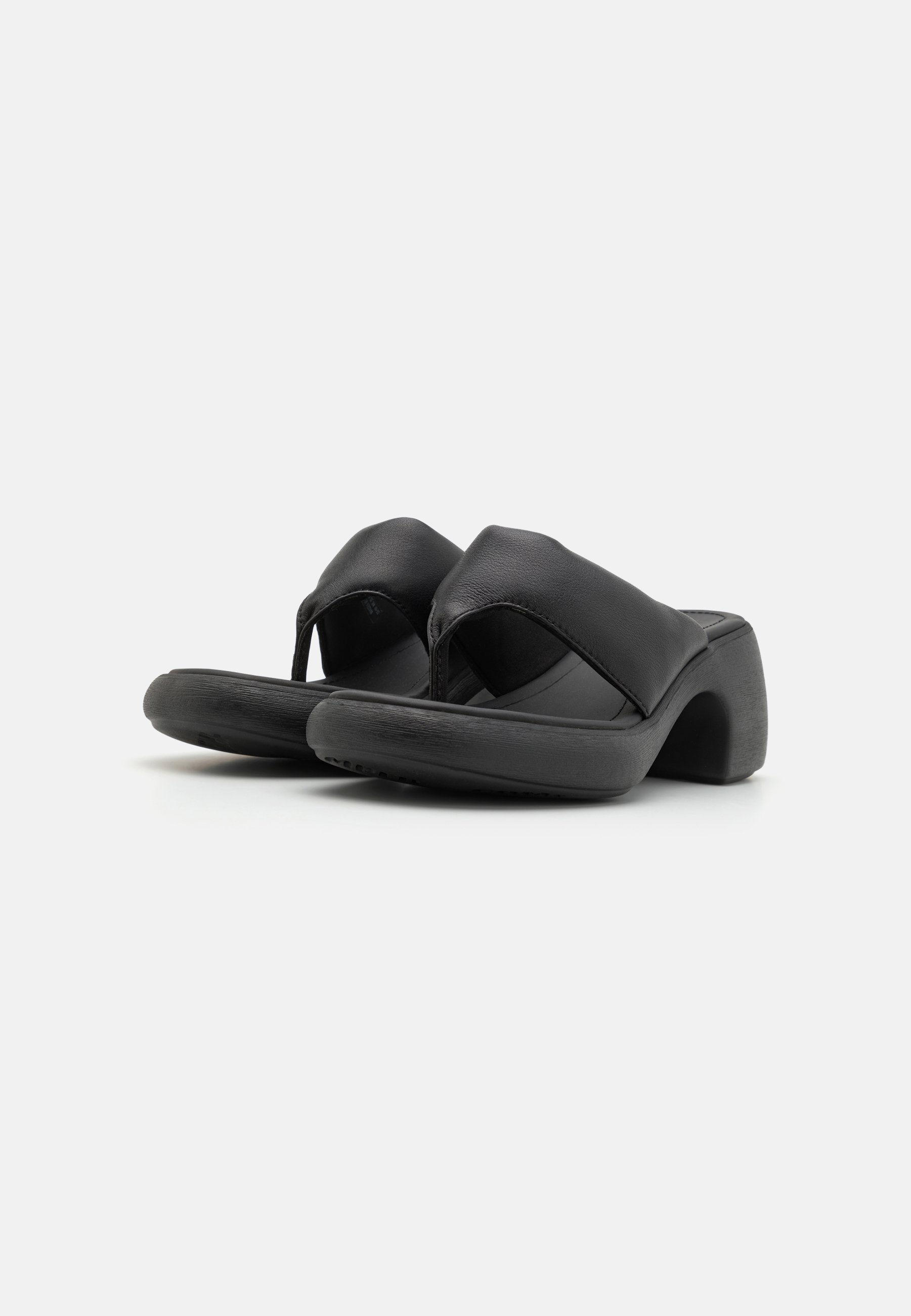 【CAMPER】 ブラック Thelma flip flop WOMEN Camper Thelma Sandals | Black | FARFETCH